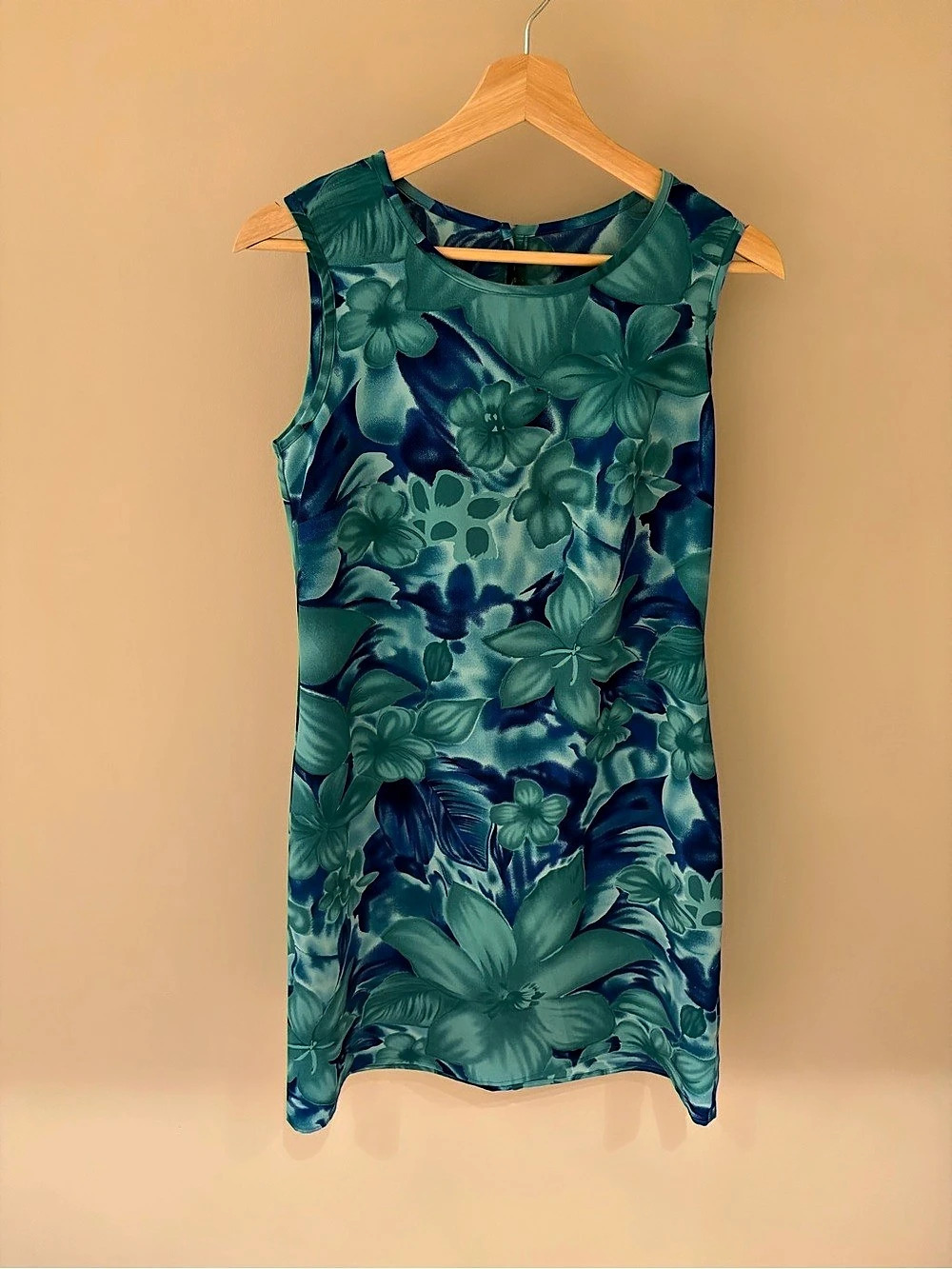 Vintage Floral Mini Dress in Green & Blue Like New
